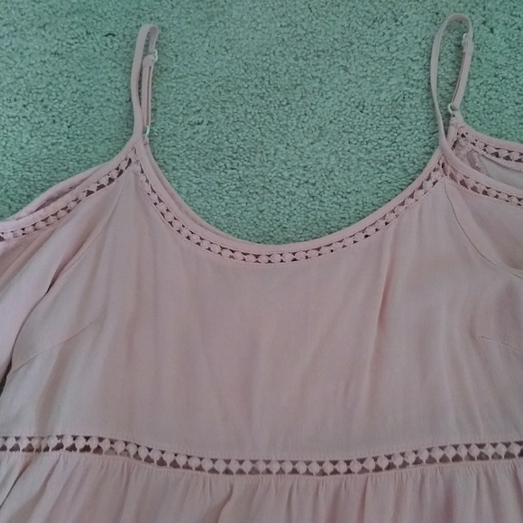 Cute top - Picture 2 of 3